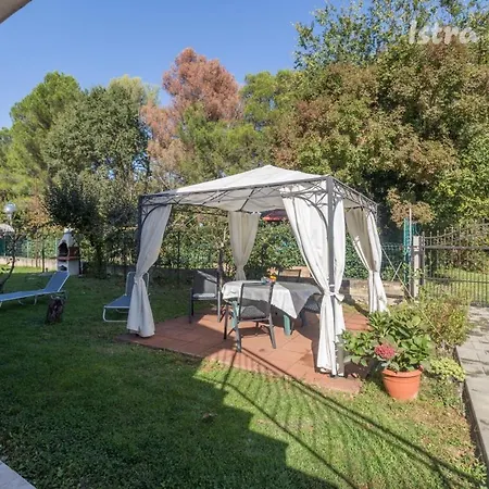 Apartment Silvia Big Private Garden