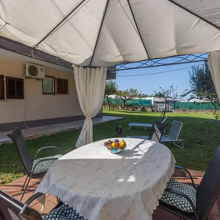 Apartment Silvia Big Private Garden